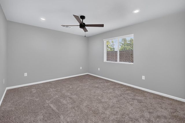 4832 N Fruit Avenue, Fresno, CA 93705