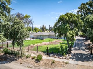 4832 N Fruit Avenue, Fresno, CA 93705
