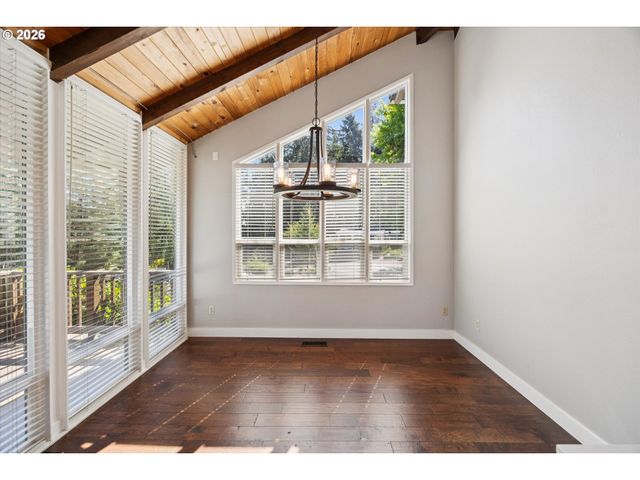 6165 Sw HEIGHTS Ln, Beaverton, OR 97007