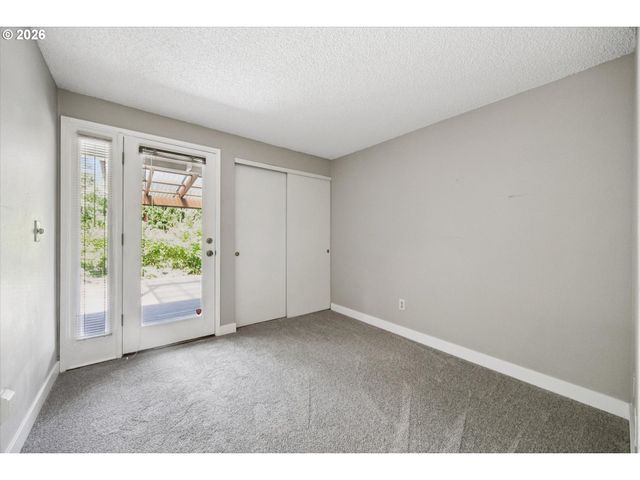 6165 Sw HEIGHTS Ln, Beaverton, OR 97007
