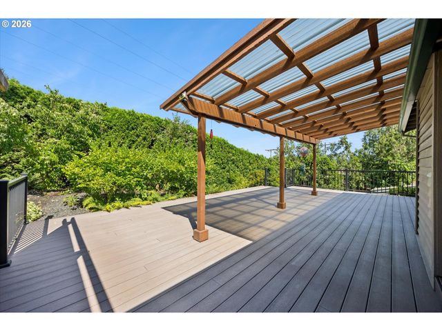 6165 Sw HEIGHTS Ln, Beaverton, OR 97007