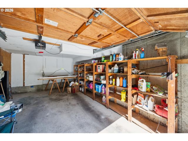 6165 Sw HEIGHTS Ln, Beaverton, OR 97007