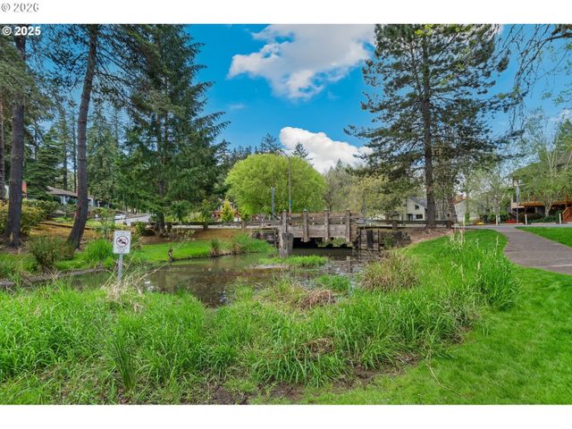 6165 Sw HEIGHTS Ln, Beaverton, OR 97007