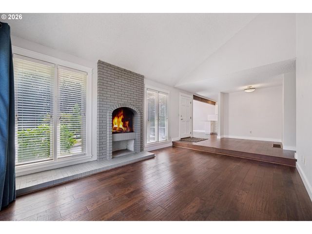 6165 Sw HEIGHTS Ln, Beaverton, OR 97007
