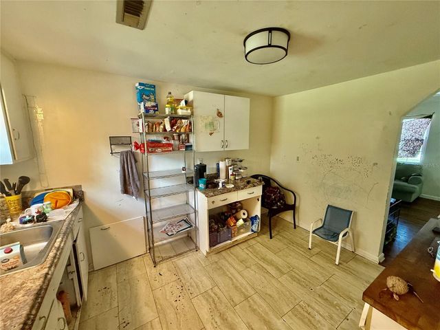 255 VALENCIA ROAD, Debary, FL 32713