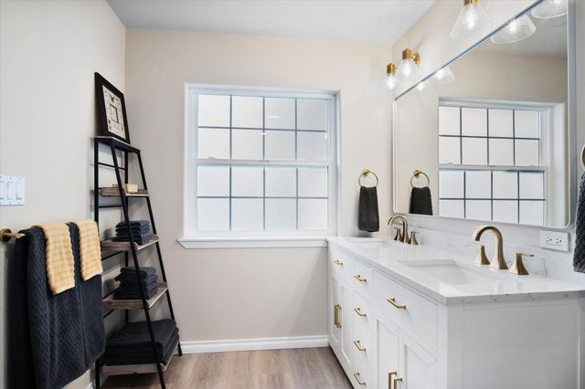 980 D Westover Rd, Colville, WA 99114