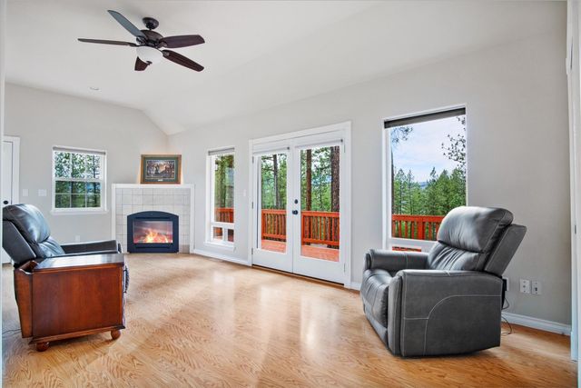 980 D Westover Rd, Colville, WA 99114