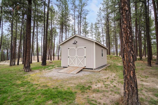 980 D Westover Rd, Colville, WA 99114