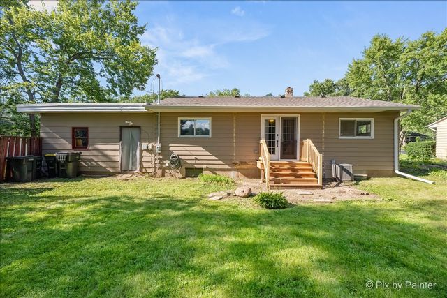 383 Lloyd Street, Cary, IL 60013