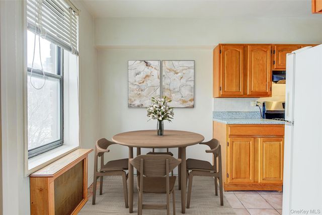 6395 Austin Street 5C, Rego Park, NY 11374