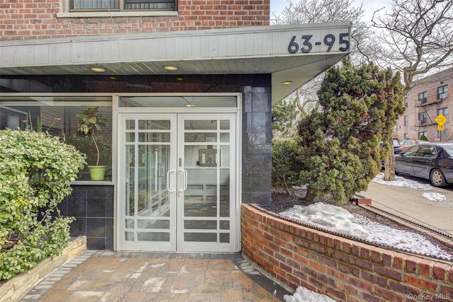 6395 Austin Street 5C, Rego Park, NY 11374