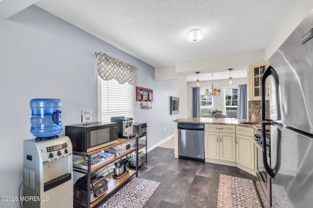 1752 Mill Creek Road, Manahawkin, NJ 08050