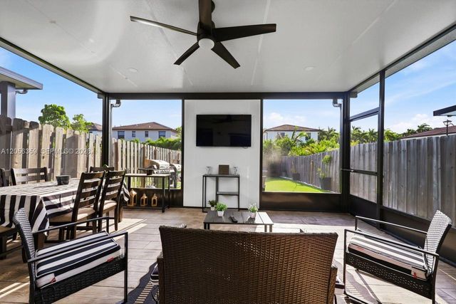 25418 SW 108th Ct, Homestead, FL 33032