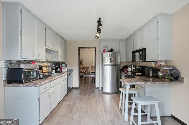 2757 Camp Mitchell Road, Loganville, GA 30052