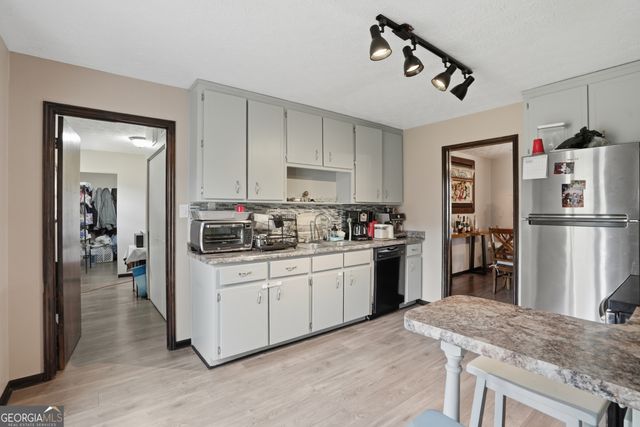 2757 Camp Mitchell Road, Loganville, GA 30052