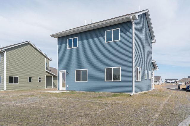 3109 Bassett Drive, Mankato, MN 56001