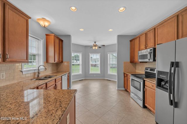 817 Tulls Creek Road, Moyock, NC 27958