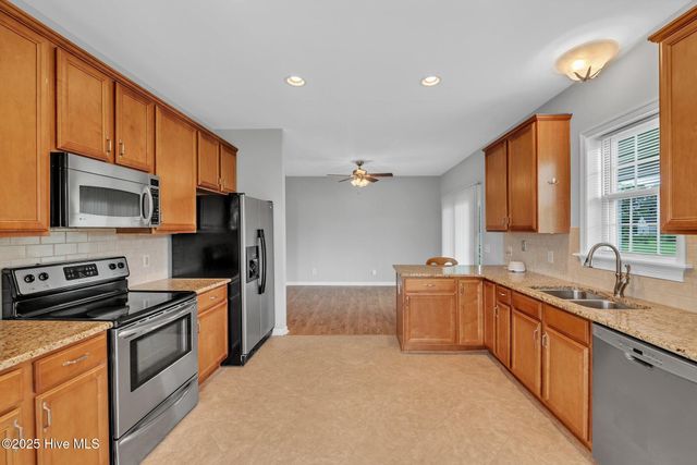 817 Tulls Creek Road, Moyock, NC 27958