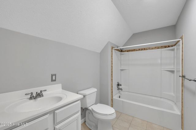 817 Tulls Creek Road, Moyock, NC 27958