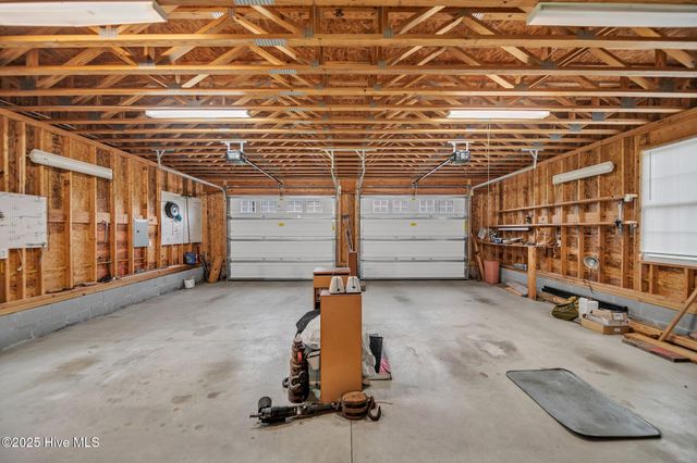817 Tulls Creek Road, Moyock, NC 27958