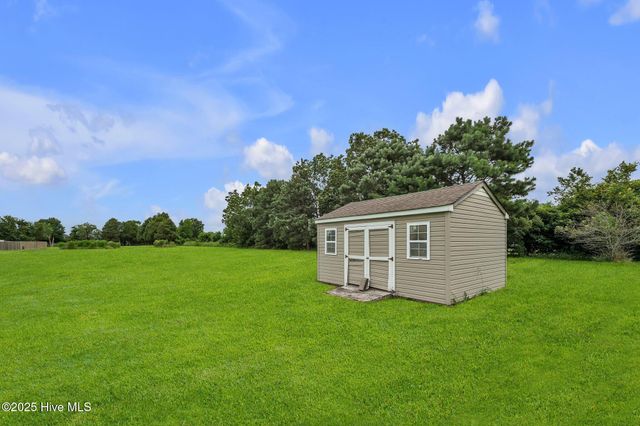 817 Tulls Creek Road, Moyock, NC 27958