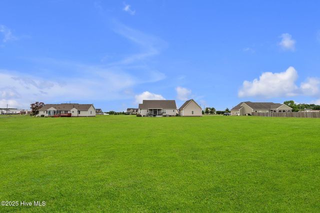 817 Tulls Creek Road, Moyock, NC 27958