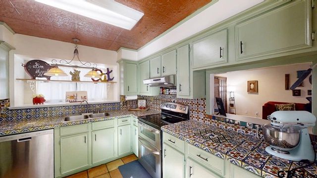 708 Quail Ln, Whitehouse, TX 75791