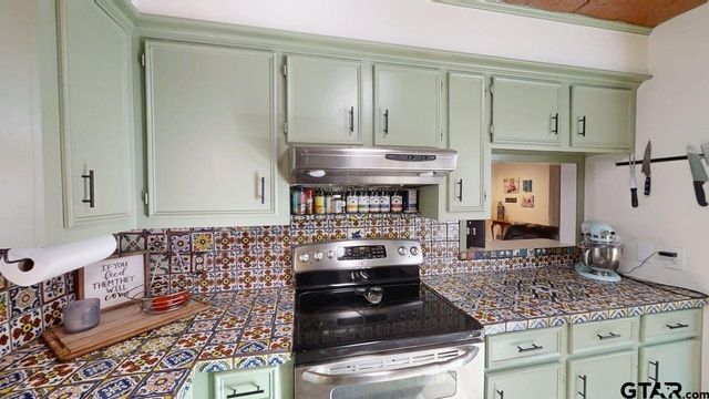 708 Quail Ln, Whitehouse, TX 75791