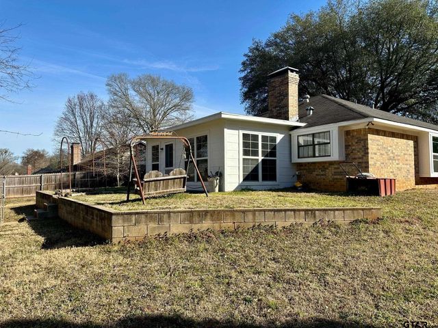 708 Quail Ln, Whitehouse, TX 75791