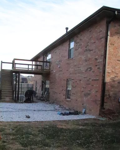 1001 W Broad Street, Republic, MO 65738