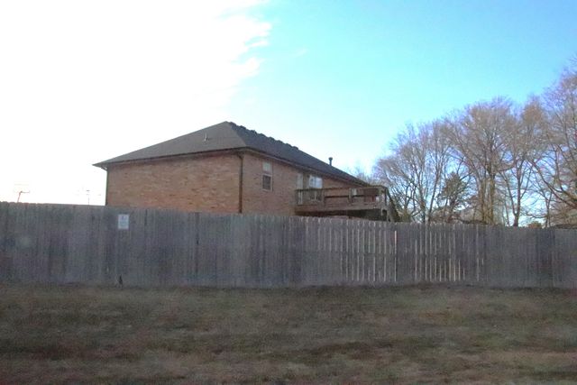 1001 W Broad Street, Republic, MO 65738