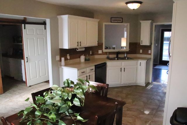 1001 W Broad Street, Republic, MO 65738