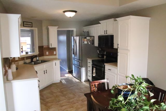 1001 W Broad Street, Republic, MO 65738