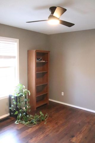 1001 W Broad Street, Republic, MO 65738