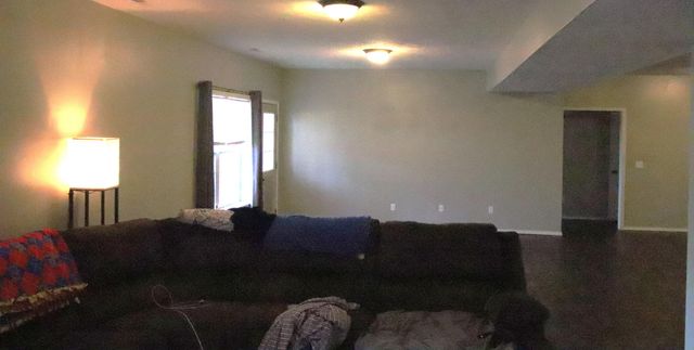 1001 W Broad Street, Republic, MO 65738