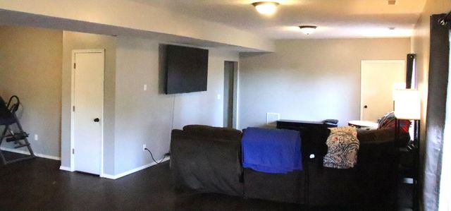 1001 W Broad Street, Republic, MO 65738