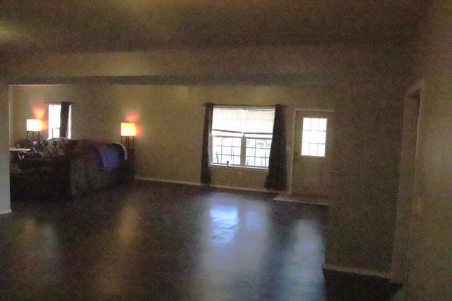 1001 W Broad Street, Republic, MO 65738