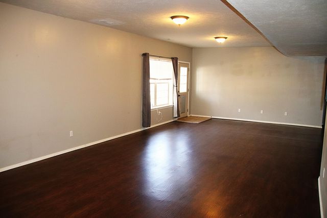 1001 W Broad Street, Republic, MO 65738