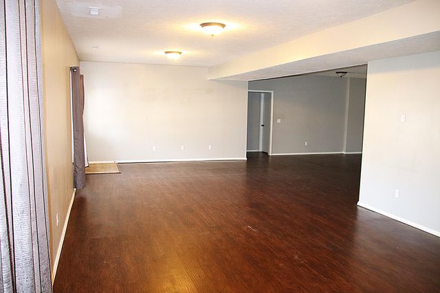 1001 W Broad Street, Republic, MO 65738