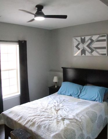 1001 W Broad Street, Republic, MO 65738