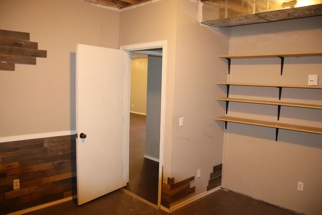 1001 W Broad Street, Republic, MO 65738