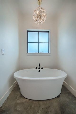 103 River Bend DR, Kingsland, TX 78639