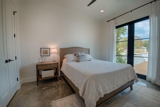 103 River Bend DR, Kingsland, TX 78639