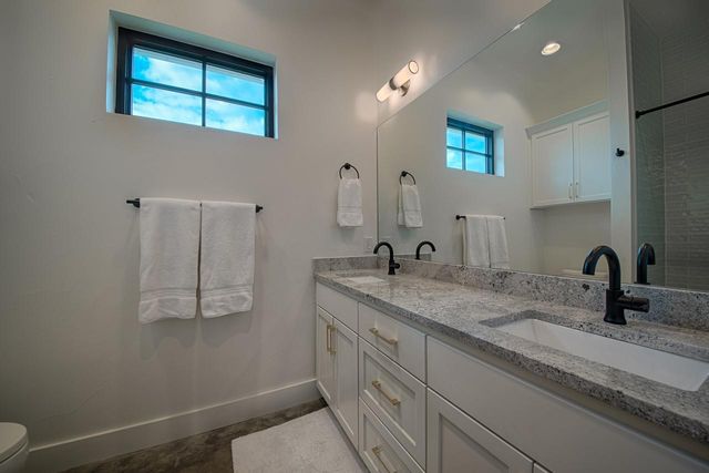 103 River Bend DR, Kingsland, TX 78639