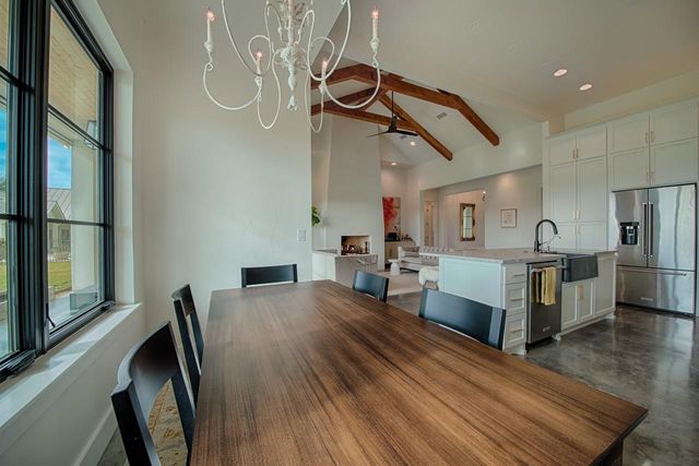 103 River Bend DR, Kingsland, TX 78639