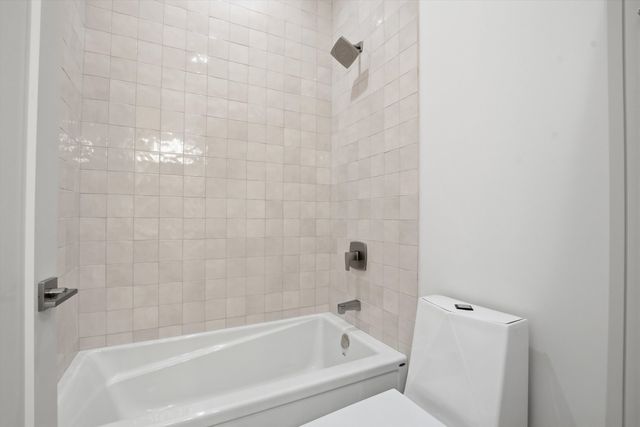 4846 N Hermitage Avenue, Chicago, IL 60640