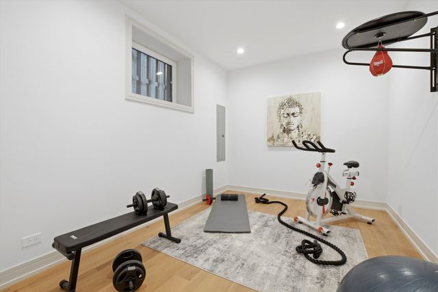 4846 N Hermitage Avenue, Chicago, IL 60640