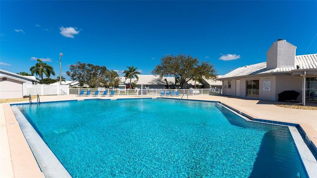 5366 CHRISTIE ANN PLACE 19, Sarasota, FL 34233