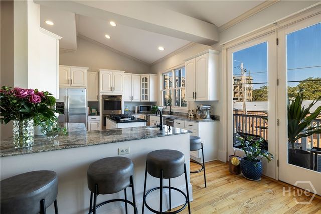 510 E Mcdonough Street, Savannah, GA 31401