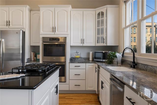 510 E Mcdonough Street, Savannah, GA 31401